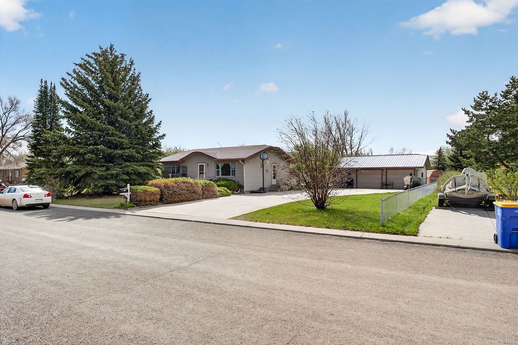 Photo of 3733 E Groschell Street, East Helena, MT 59635 (MLS # 30069604)