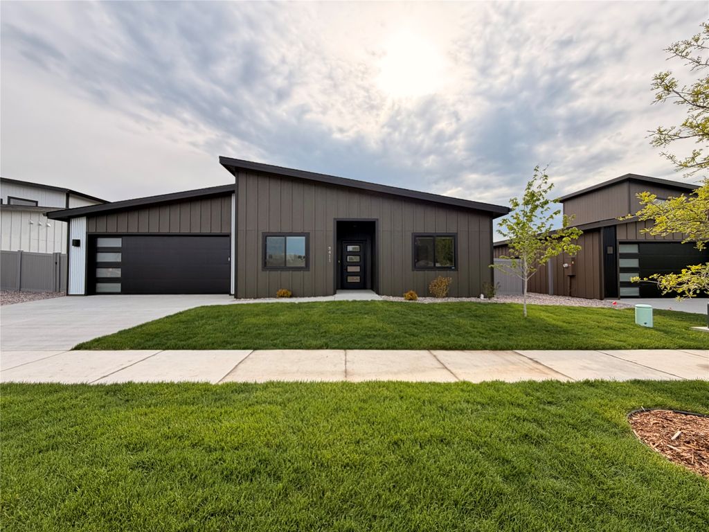 Photo of 3411 Baneberry Lane, Kalispell, MT 59901 (MLS # 30070936)