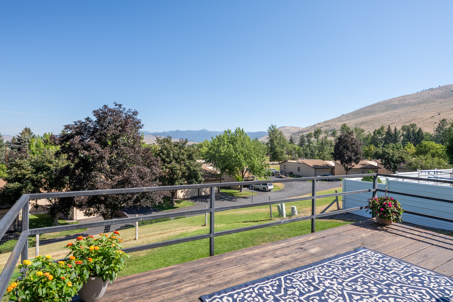 Missoula, Montana 59803, United States, 3 Bedrooms Bedrooms, ,2 BathroomsBathrooms,Residential,Active,176836