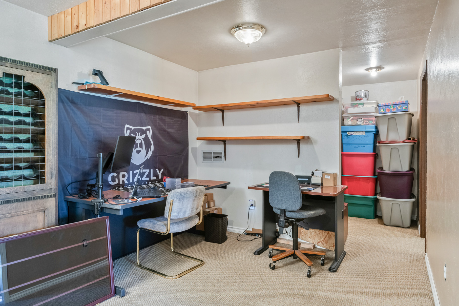 Missoula, Montana 59803, United States, 3 Bedrooms Bedrooms, ,2 BathroomsBathrooms,Residential,Active,176836