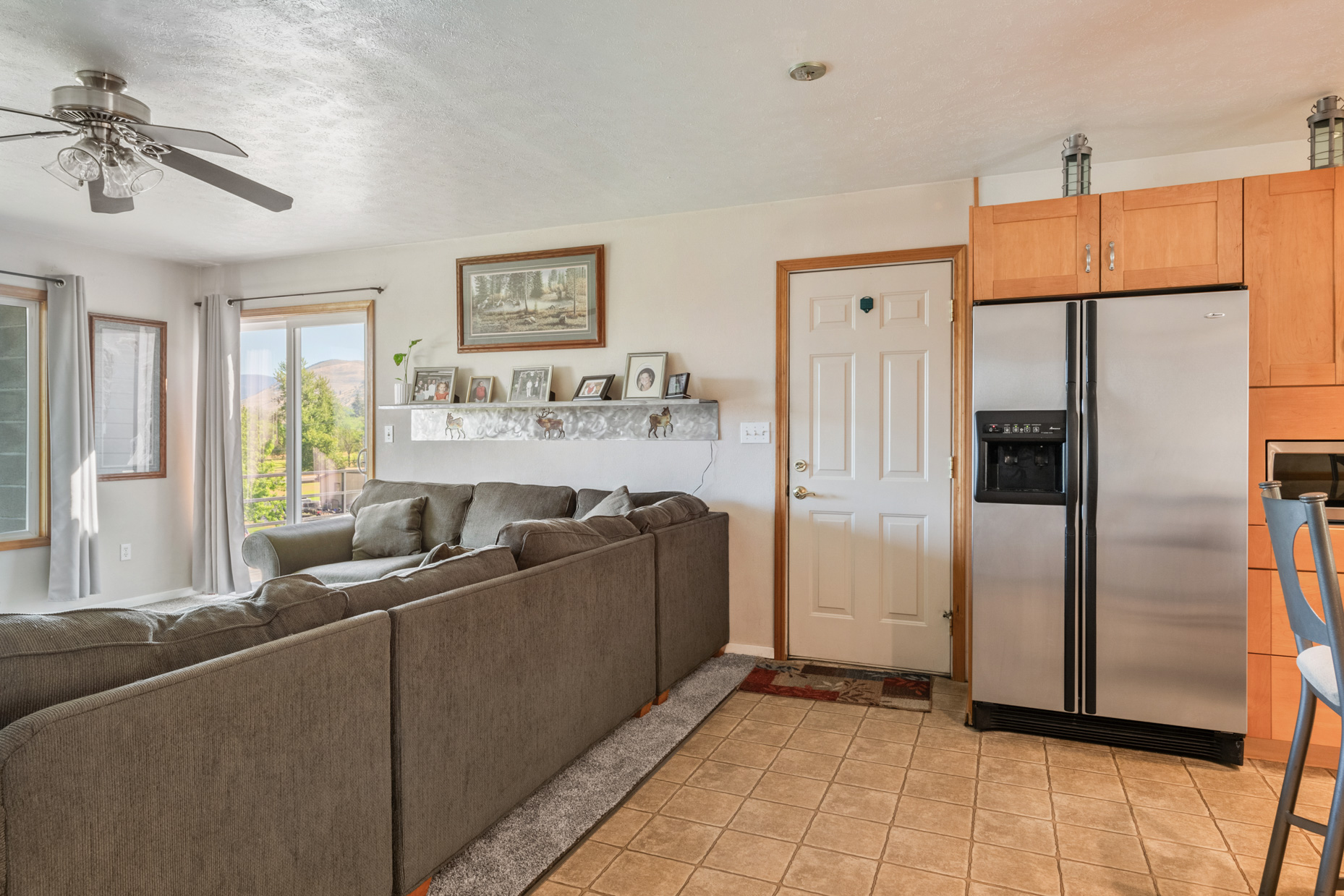 Missoula, Montana 59803, United States, 3 Bedrooms Bedrooms, ,2 BathroomsBathrooms,Residential,Active,176836