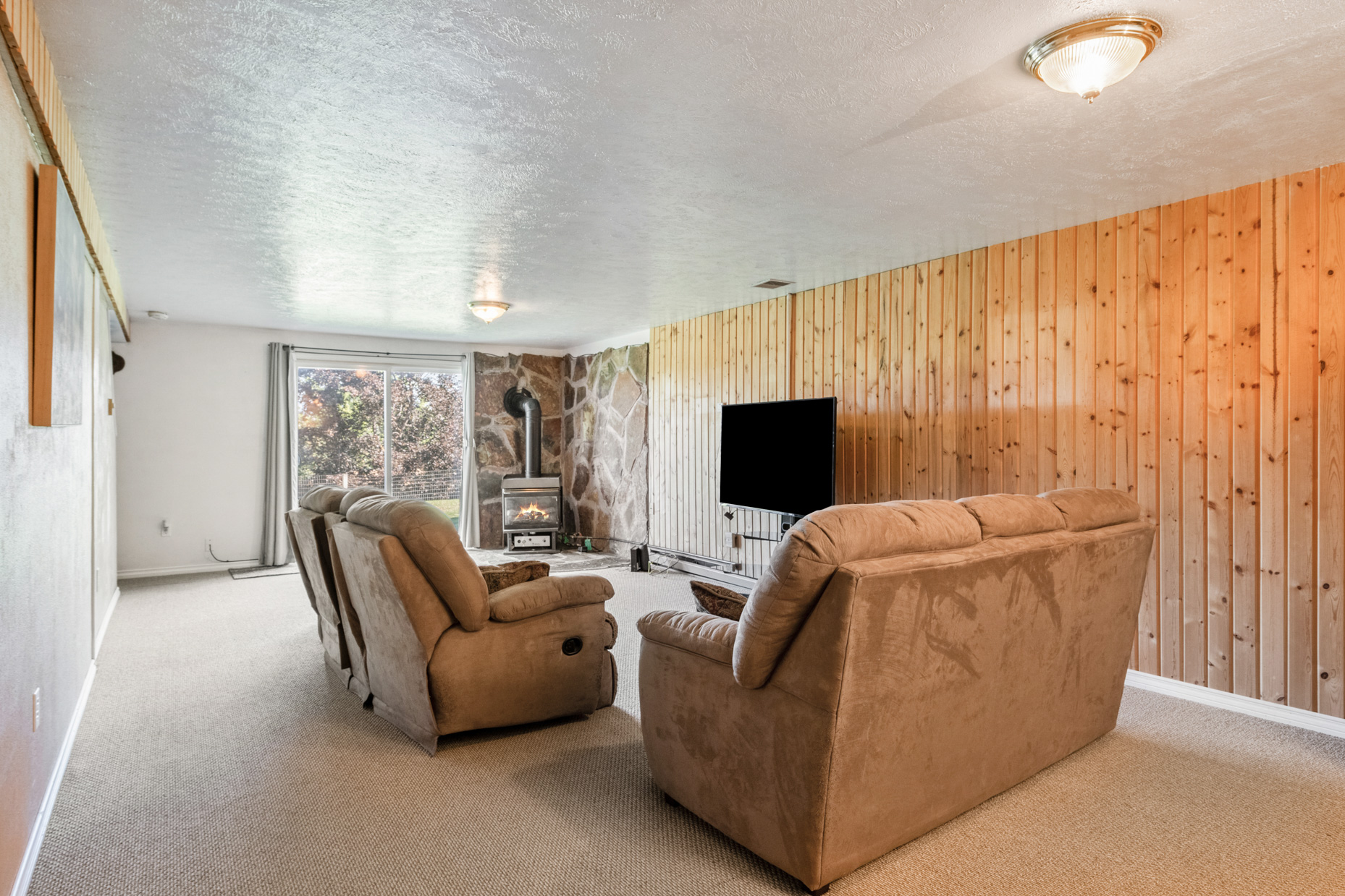 Missoula, Montana 59803, United States, 3 Bedrooms Bedrooms, ,2 BathroomsBathrooms,Residential,Active,176836