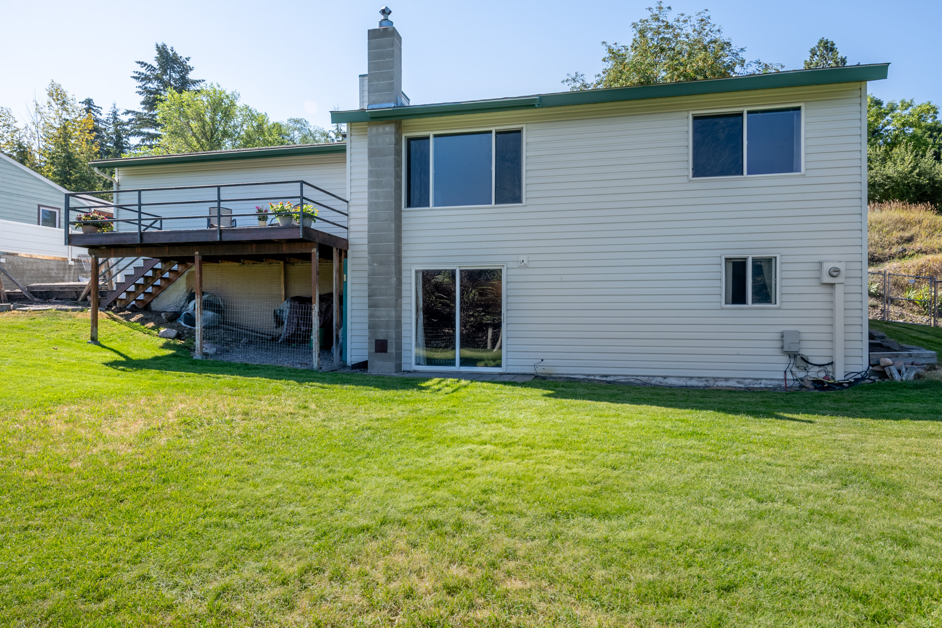 Missoula, Montana 59803, United States, 3 Bedrooms Bedrooms, ,2 BathroomsBathrooms,Residential,Active,176836