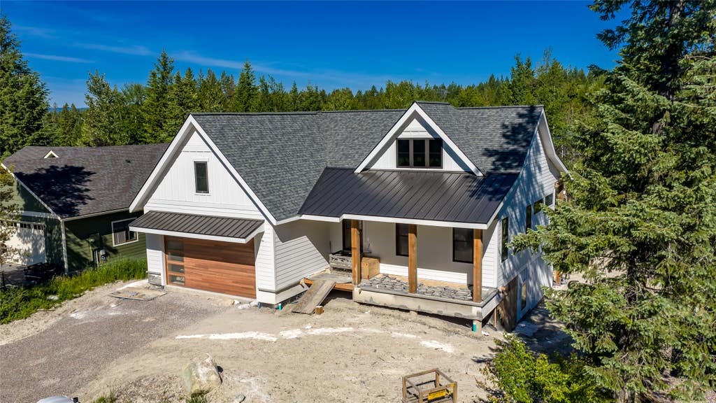 Photo of 1287 Oakmont Lane, Columbia Falls, MT 59912 (MLS # 30073824)