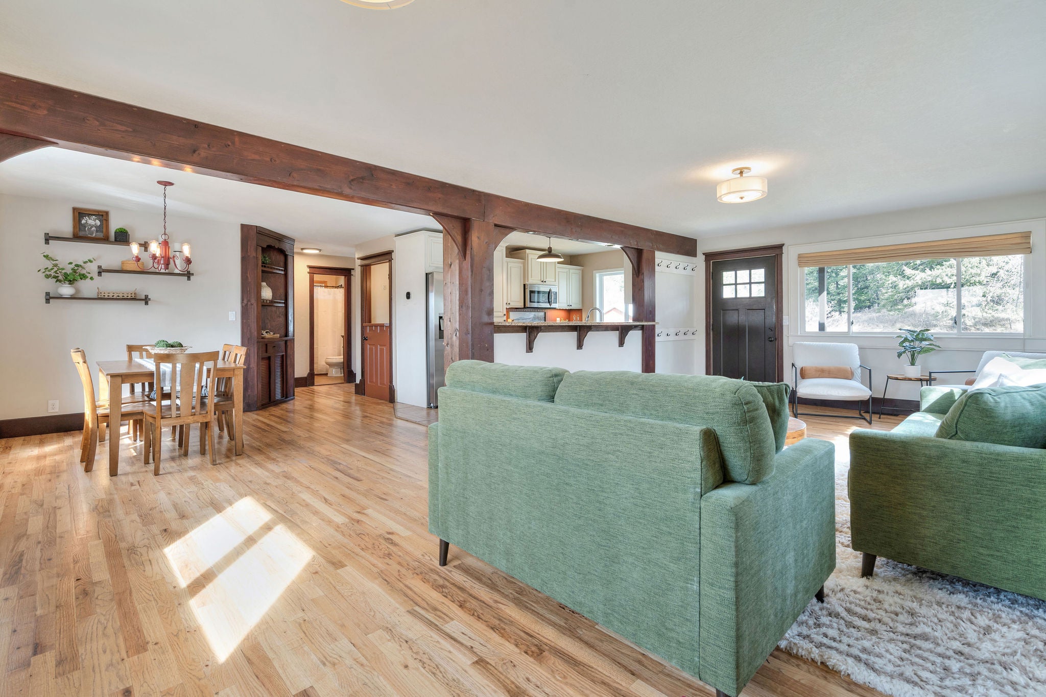 Kalispell, Montana, 59901, United States, 5 Bedrooms Bedrooms, ,3 BathroomsBathrooms,Residential,Active,2034290