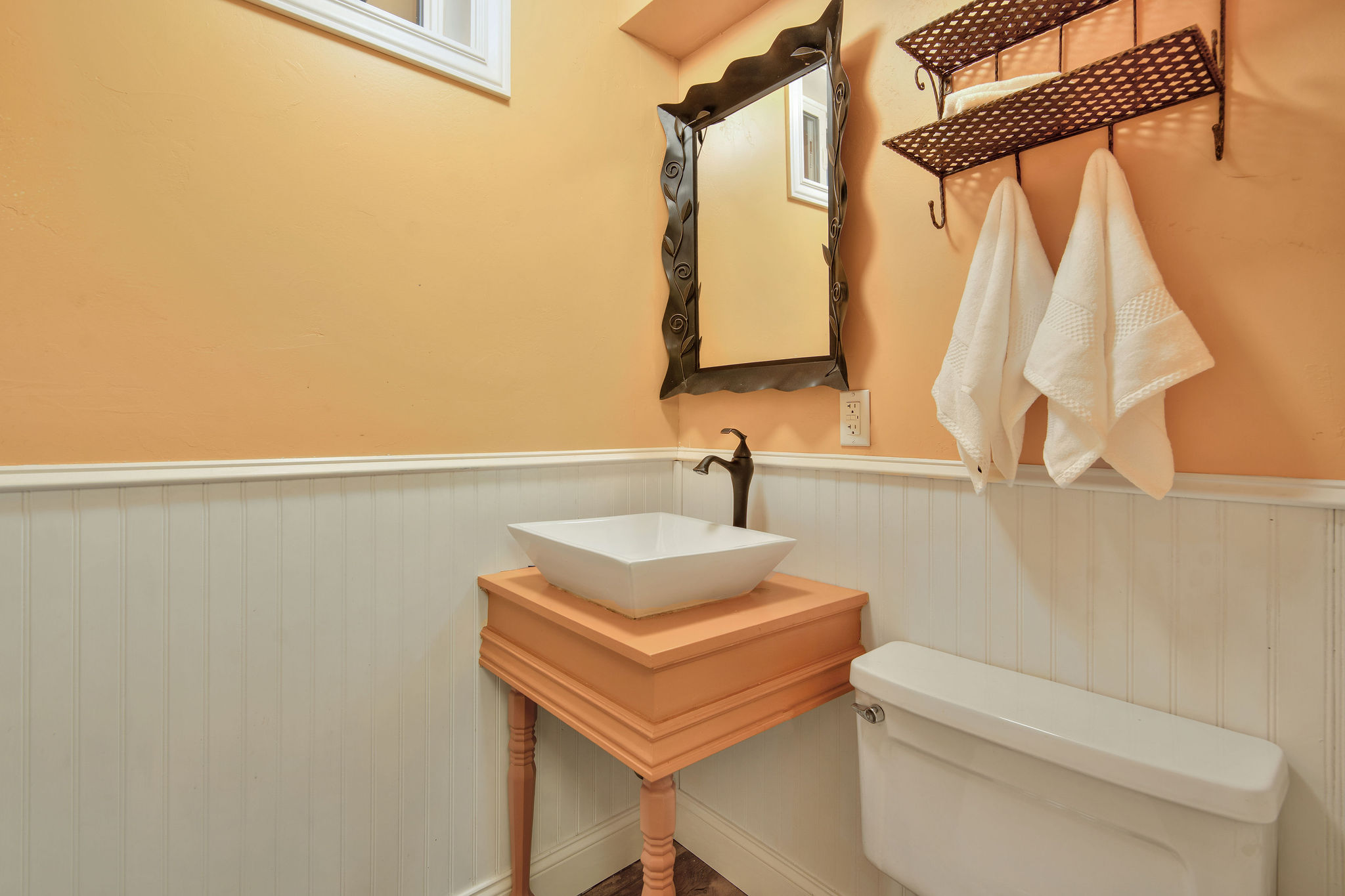Kalispell, Montana, 59901, United States, 5 Bedrooms Bedrooms, ,3 BathroomsBathrooms,Residential,Active,2034290