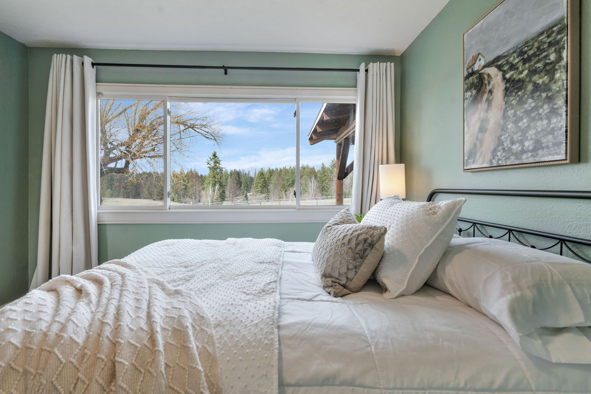 Kalispell, Montana, 59901, United States, 5 Bedrooms Bedrooms, ,3 BathroomsBathrooms,Residential,Active,2034290