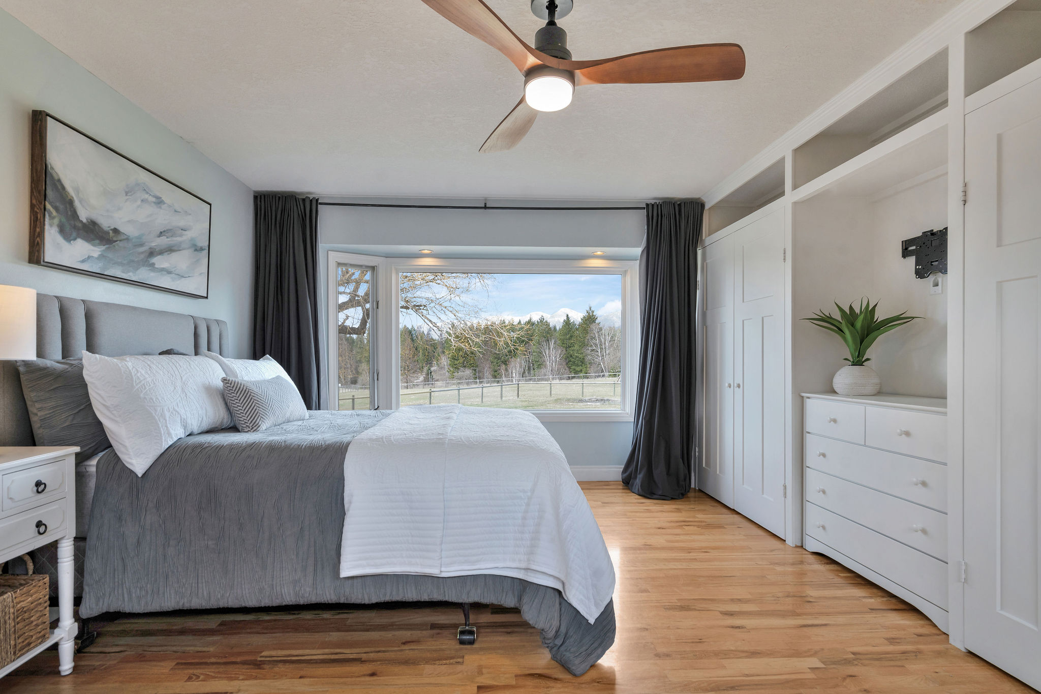 Kalispell, Montana, 59901, United States, 5 Bedrooms Bedrooms, ,3 BathroomsBathrooms,Residential,Active,2034290