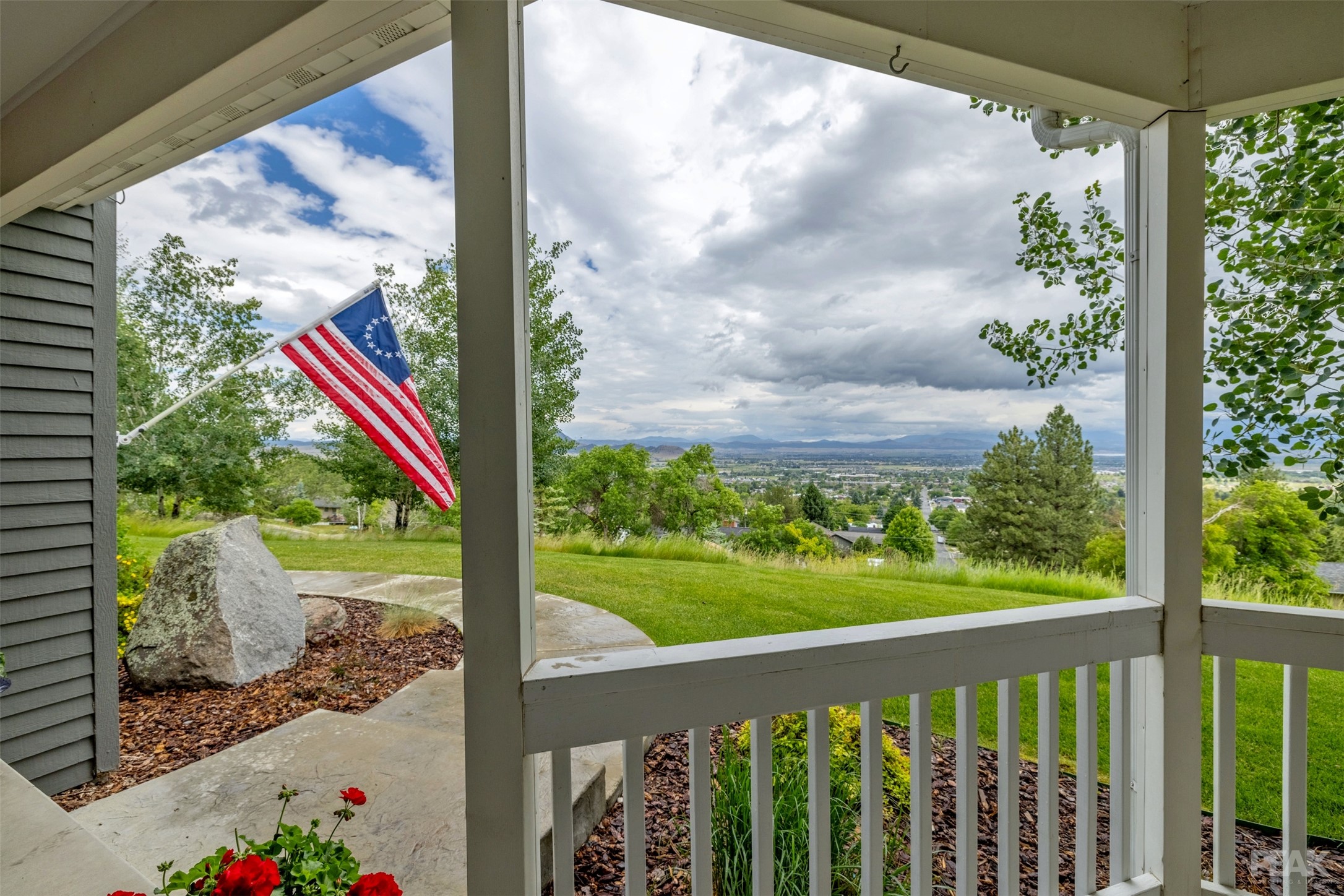 Helena, Montana 59601, United States, 5 Bedrooms Bedrooms, ,4 BathroomsBathrooms,Residential,Active,88539