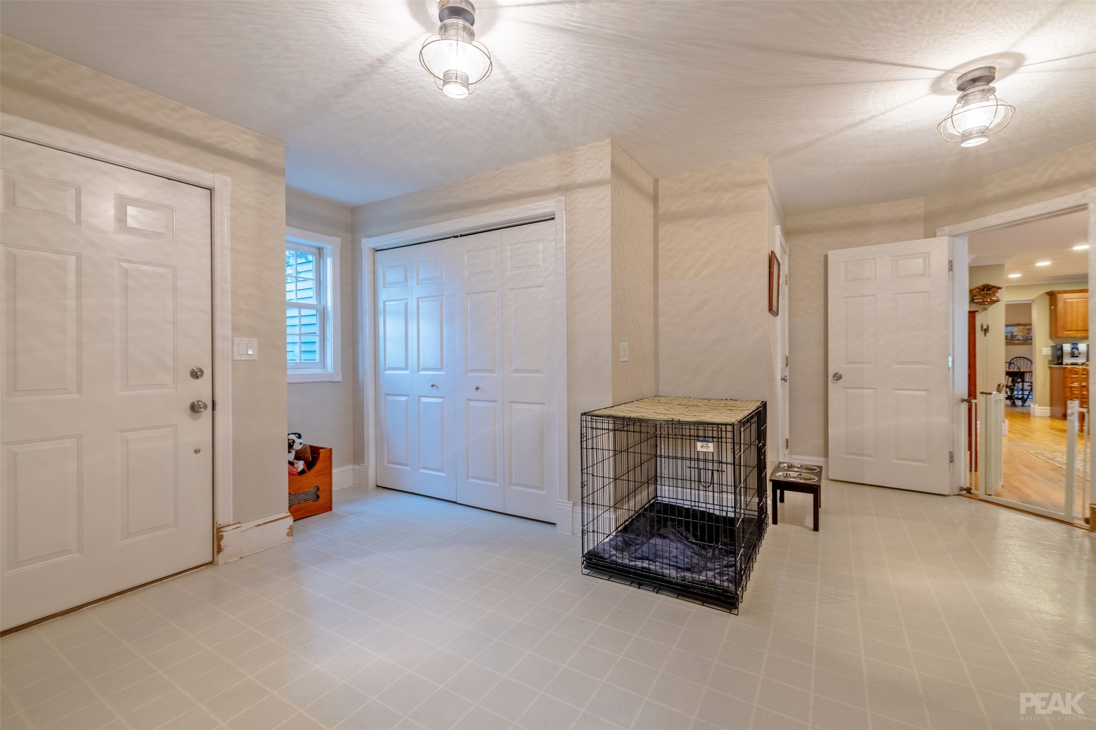 Helena, Montana 59601, United States, 5 Bedrooms Bedrooms, ,4 BathroomsBathrooms,Residential,Active,88539