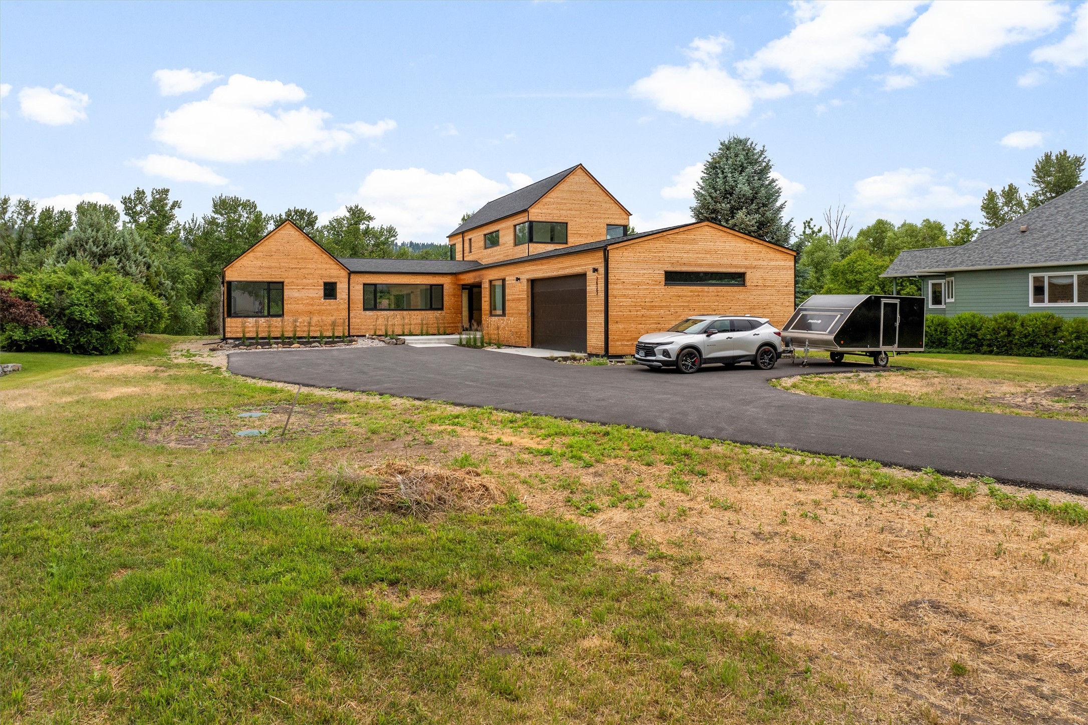 2025 Edward Court