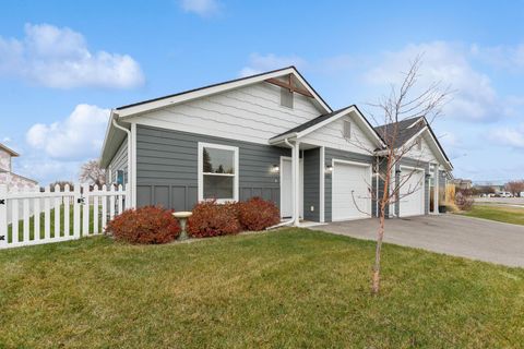 Photo of 1687 Bull Run, Kalispell, MT 59901 (MLS # 30061377)