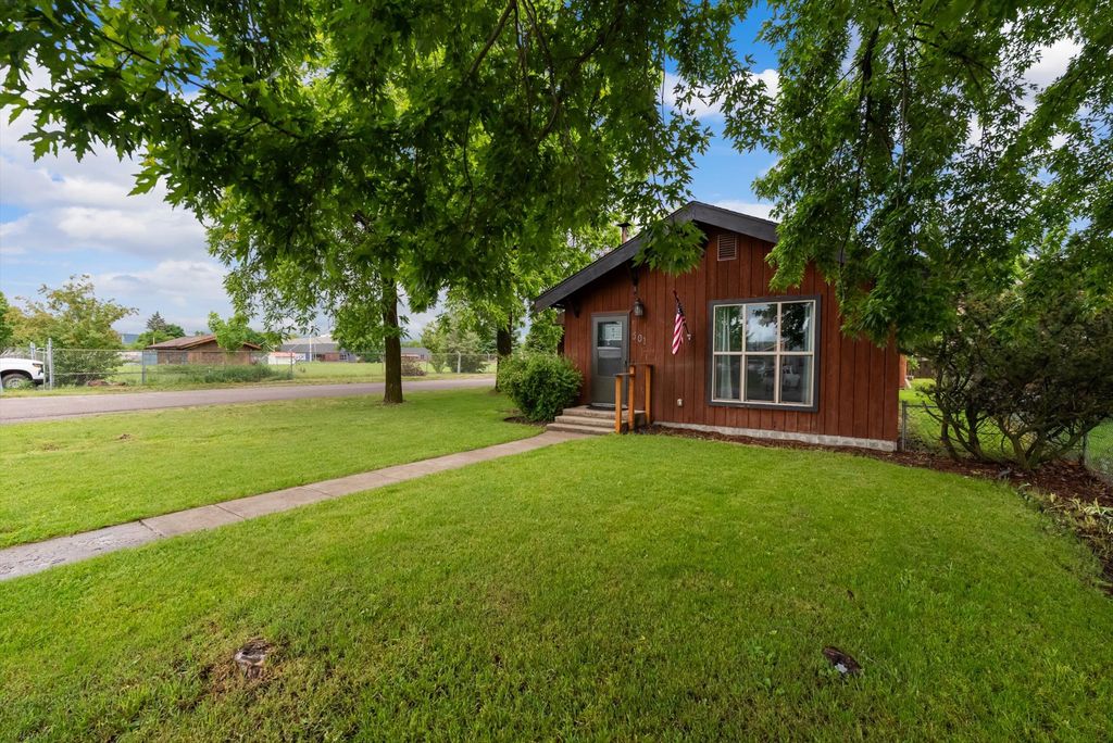 Photo of 501 6th Avenue E, Polson, MT 59860 (MLS # 30072303)