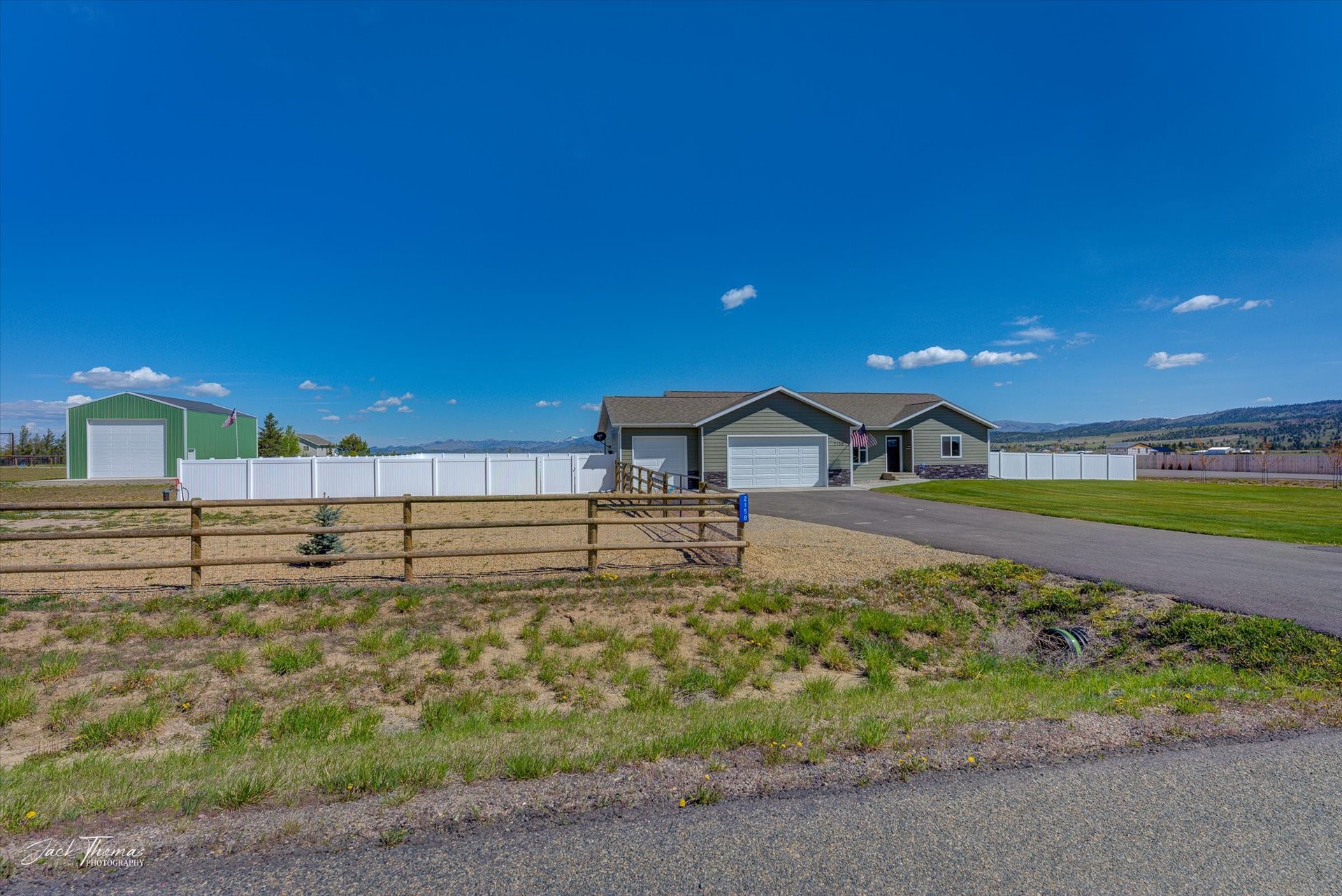 East Helena, Montana 59635, United States, 3 Bedrooms Bedrooms, ,2 BathroomsBathrooms,Residential,Pending,58132