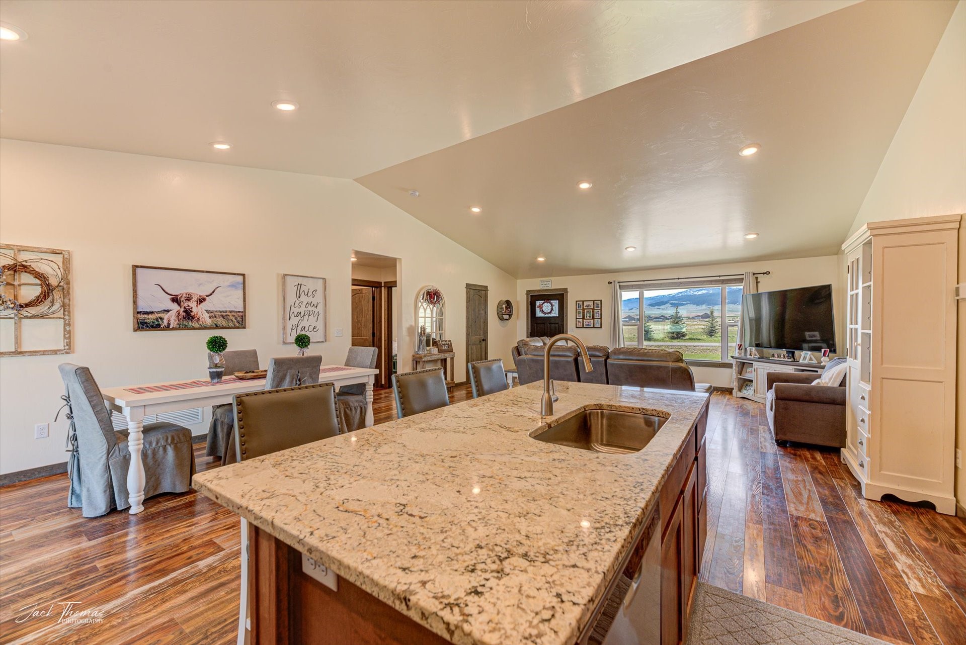 East Helena, Montana 59635, United States, 3 Bedrooms Bedrooms, ,2 BathroomsBathrooms,Residential,Pending,58132