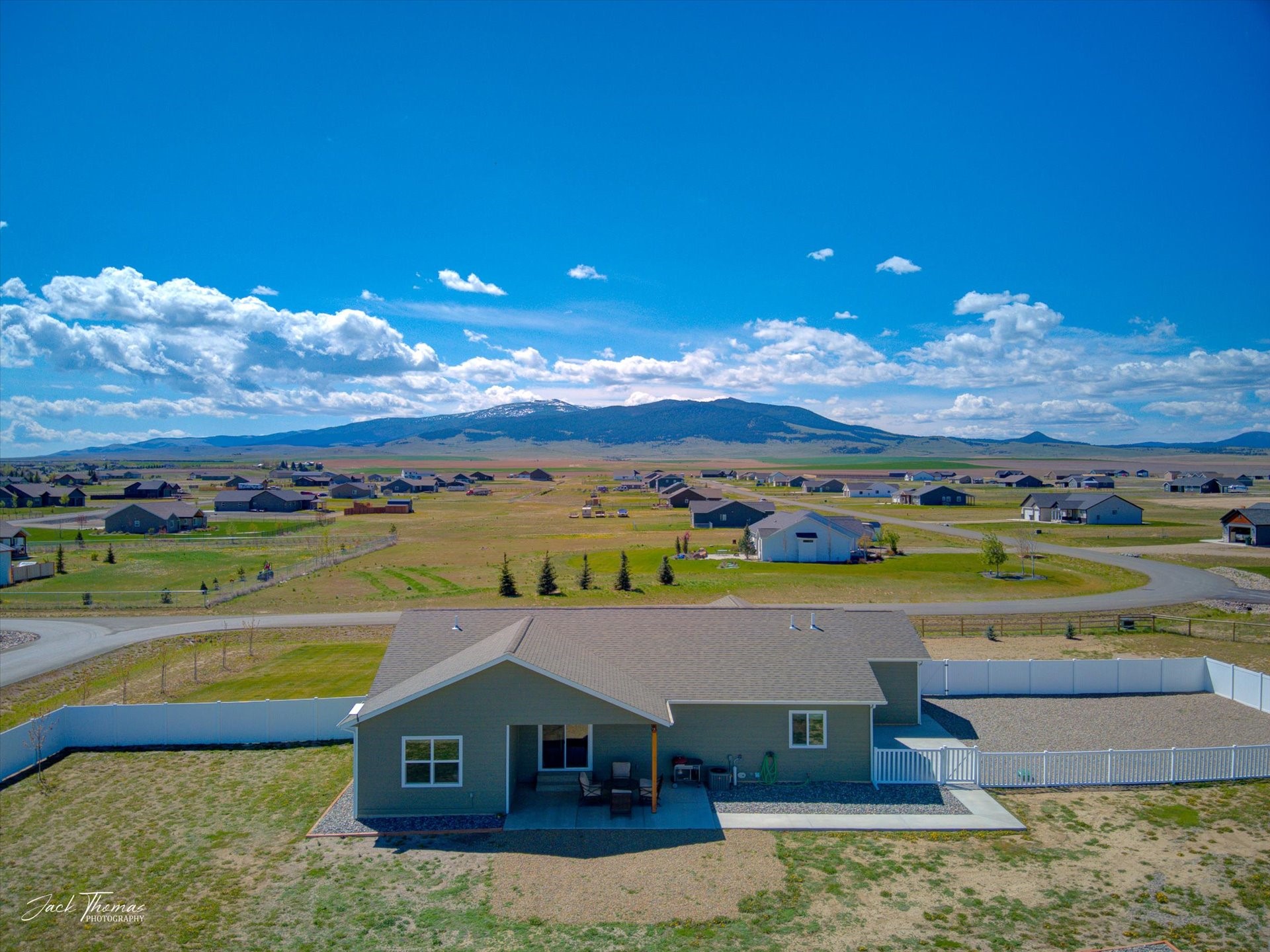 East Helena, Montana 59635, United States, 3 Bedrooms Bedrooms, ,2 BathroomsBathrooms,Residential,Pending,58132