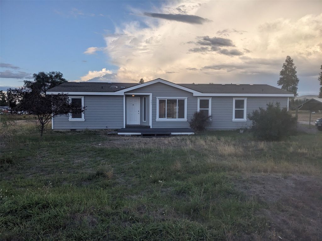 Photo of 121 Camas Ranch Road, Hamilton, MT 59840 (MLS # 30056404)