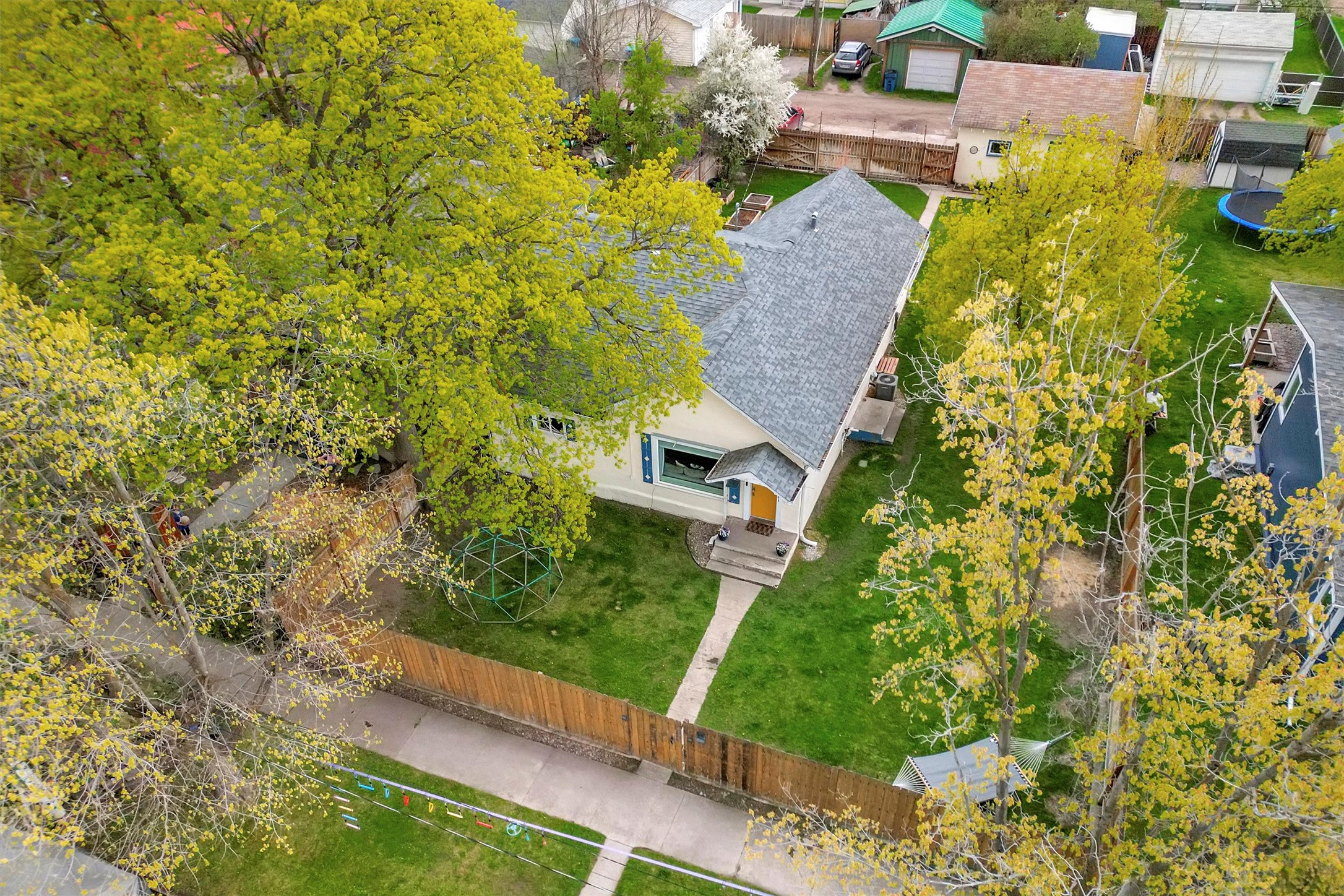 927 Phillips Street