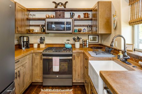 Tiny photo for 1525 N Dickens Street, Missoula, MT 59802 (MLS # 30068055)