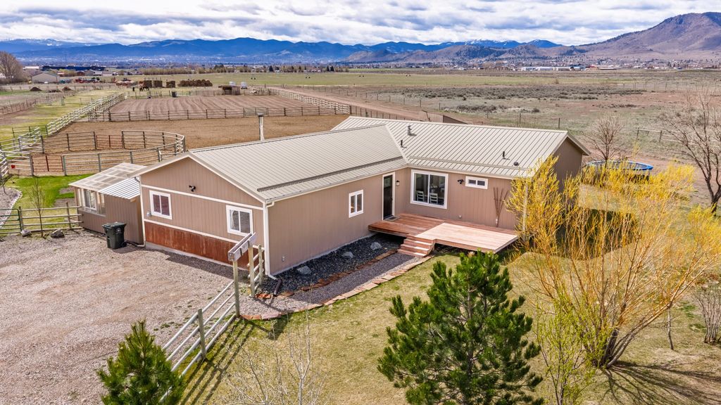 Photo of 1025 View Road, Helena, MT 59602 (MLS # 30068787)