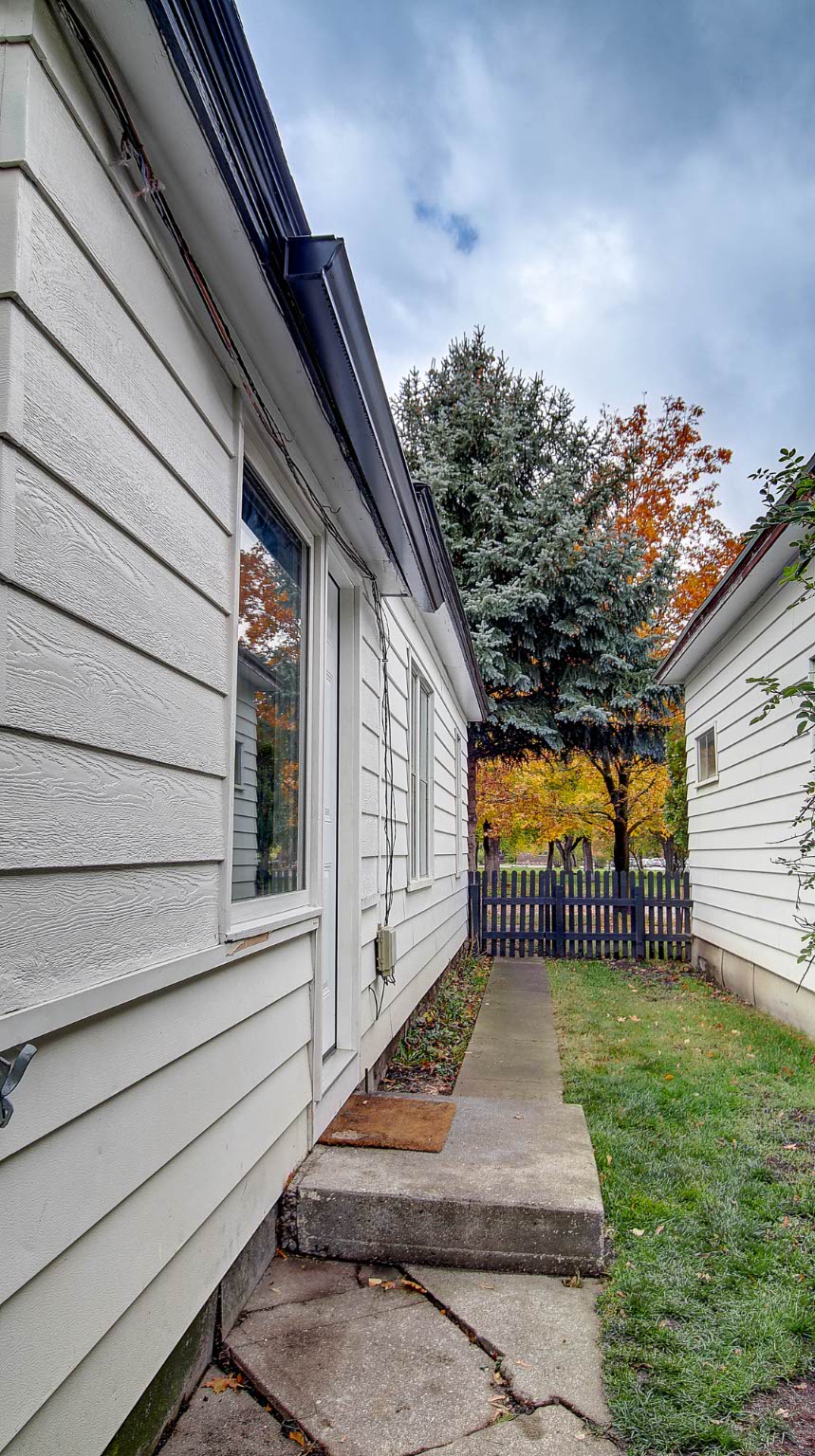 Missoula, Montana 59801, United States, 2 Bedrooms Bedrooms, ,1 BathroomBathrooms,Residential,Active,231126