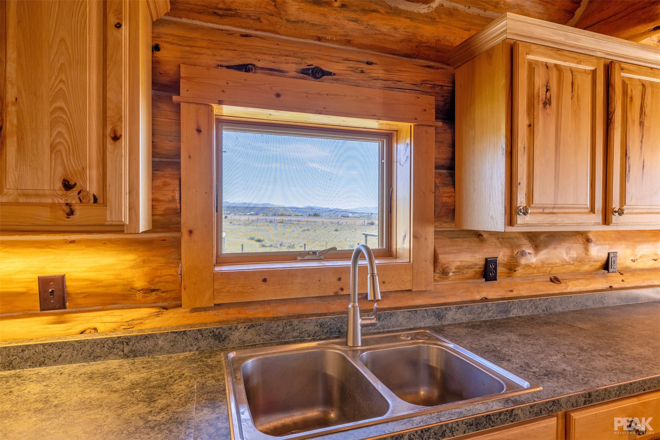 Helena, Montana 59602, United States, 3 Bedrooms Bedrooms, ,2 BathroomsBathrooms,Residential,Pending,56269