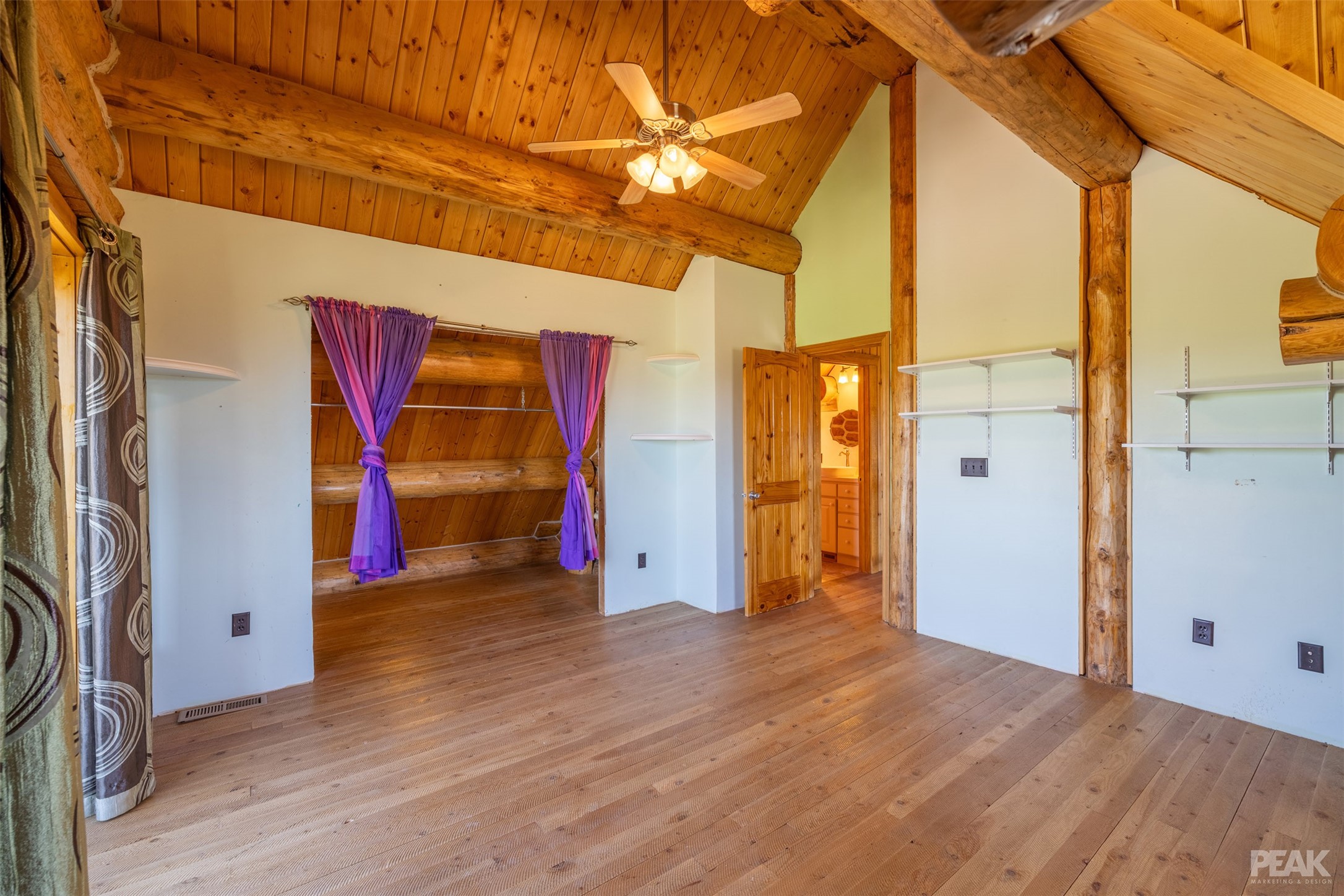 Helena, Montana 59602, United States, 3 Bedrooms Bedrooms, ,2 BathroomsBathrooms,Residential,Pending,56269