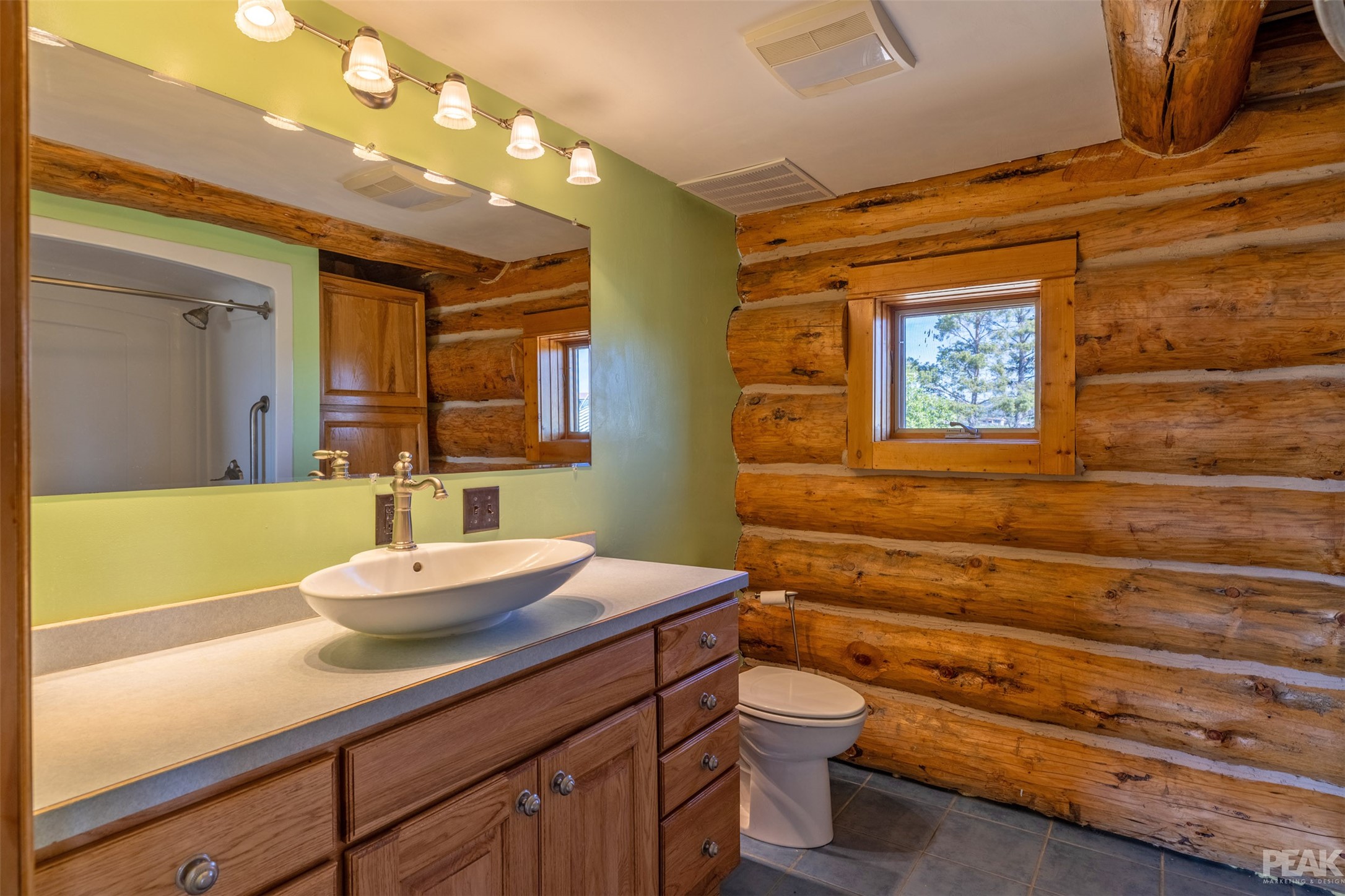 Helena, Montana 59602, United States, 3 Bedrooms Bedrooms, ,2 BathroomsBathrooms,Residential,Pending,56269