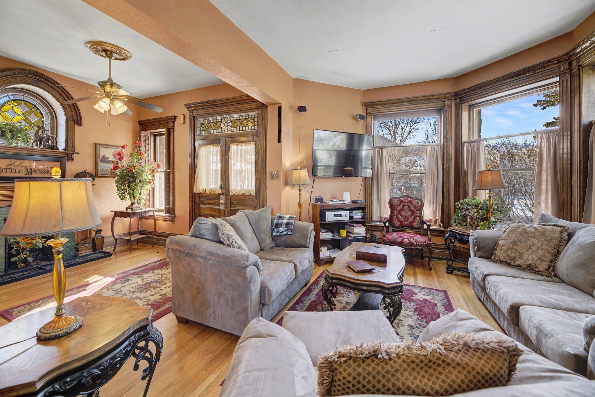 2034 Hauser Boulevard