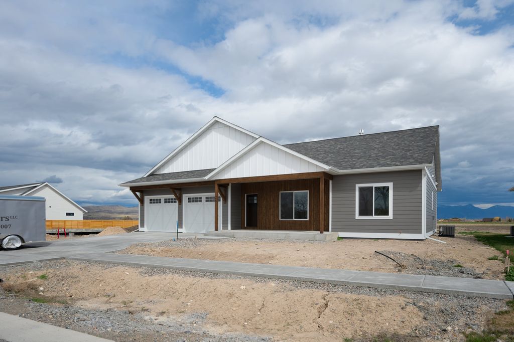 Photo of 207 S Crispin Street, Manhattan, MT 59741 (MLS # 30069017)
