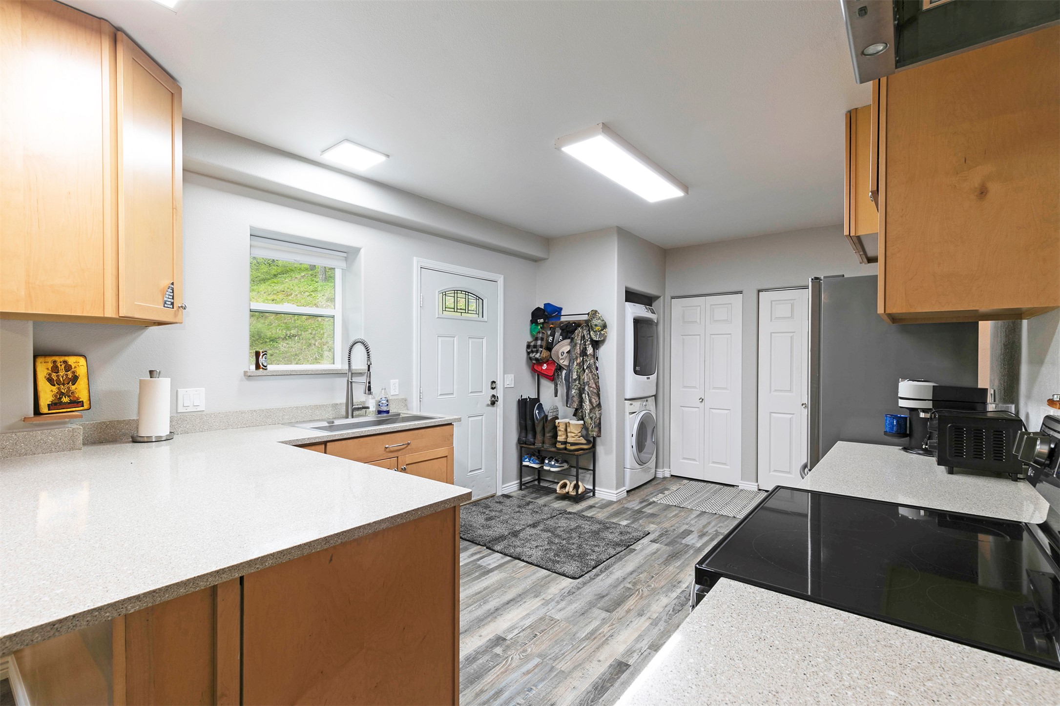 Missoula, Montana 59808, United States, 4 Bedrooms Bedrooms, ,2 BathroomsBathrooms,Residential,Active,134458