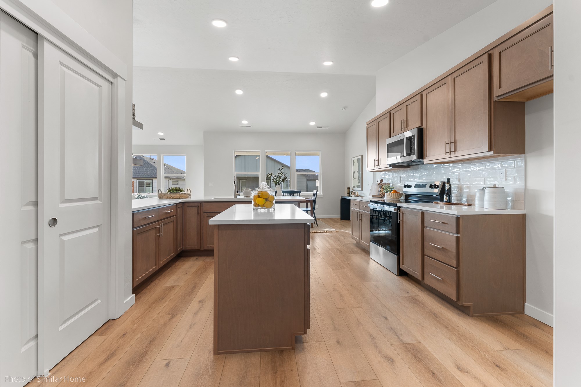 8891 Santa Anita Road