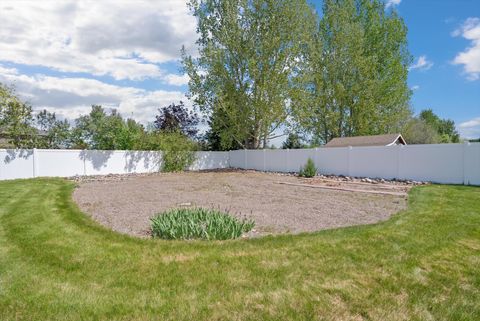 Tiny photo for 107 W Bowman Drive, Kalispell, MT 59901 (MLS # 30070804)