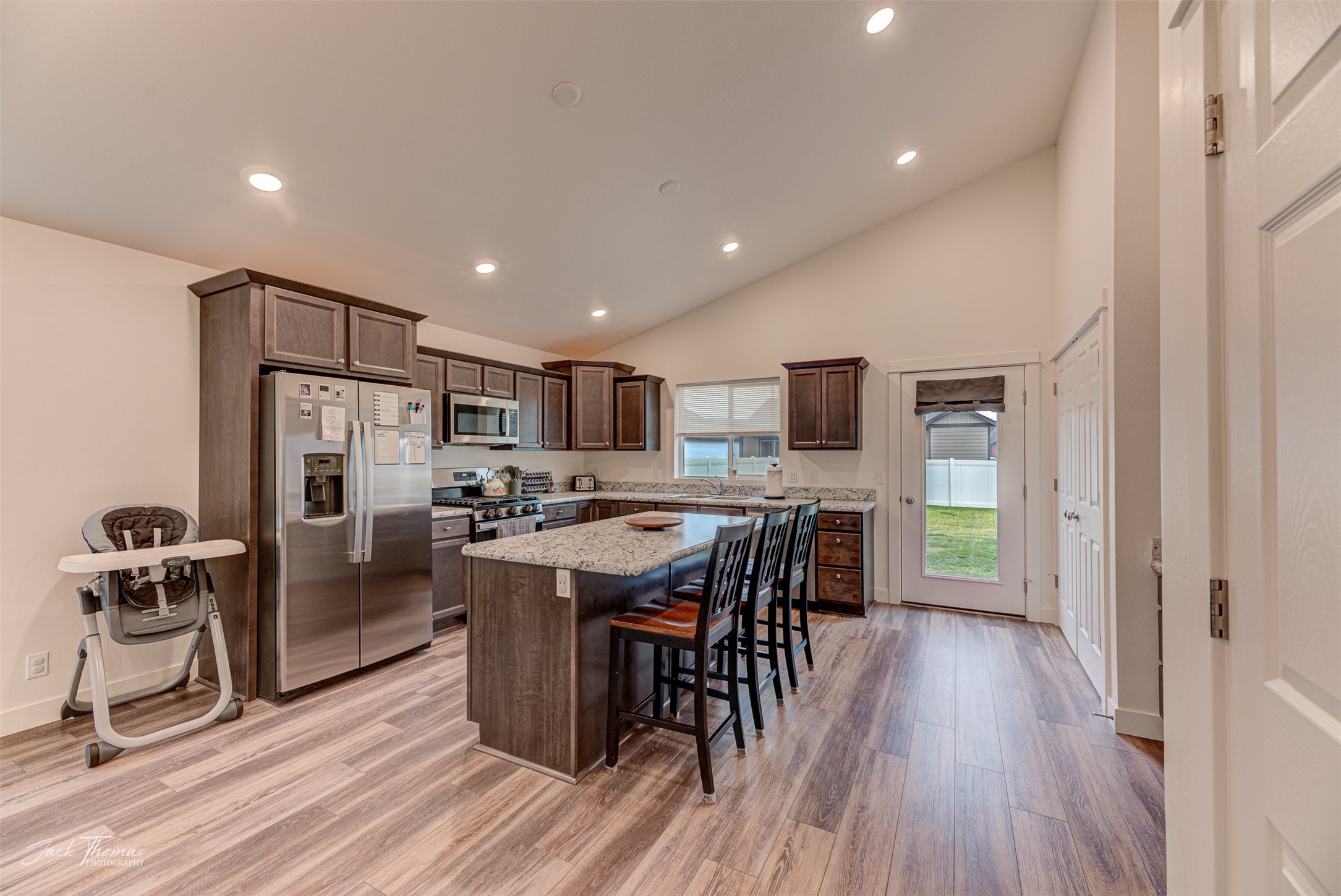 East Helena, Montana 59635, United States, 3 Bedrooms Bedrooms, ,2 BathroomsBathrooms,Residential,Pending,40146