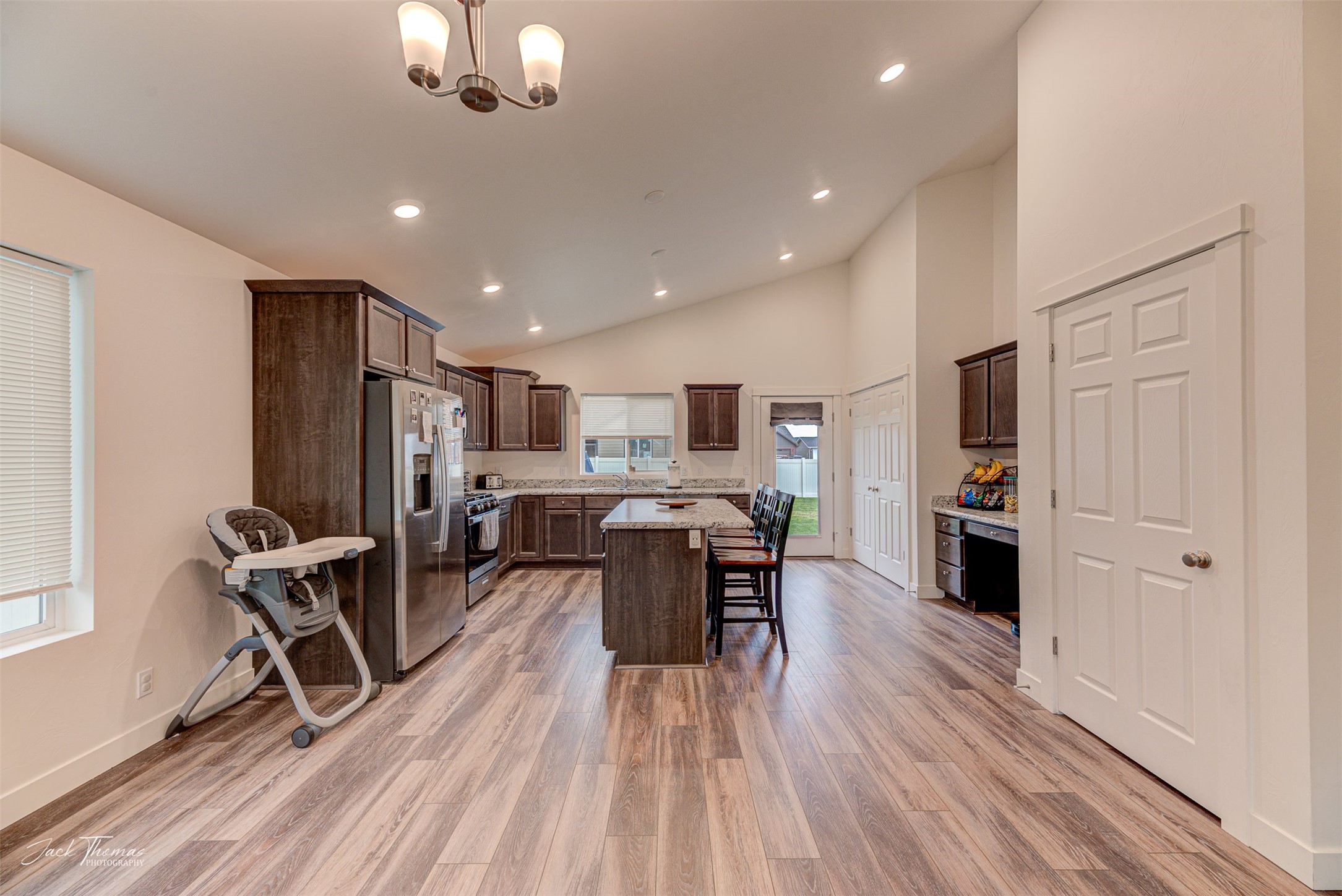 East Helena, Montana 59635, United States, 3 Bedrooms Bedrooms, ,2 BathroomsBathrooms,Residential,Pending,40146