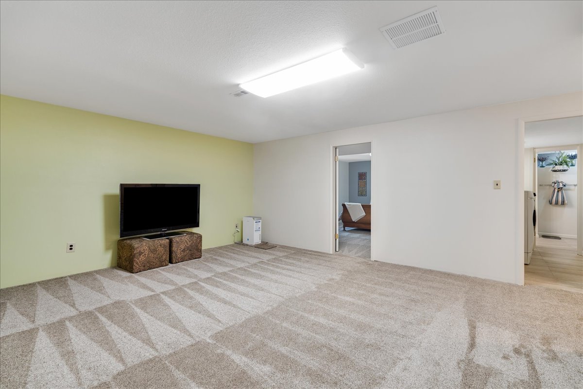 Great Falls, Montana 59404, United States, 4 Bedrooms Bedrooms, ,3 BathroomsBathrooms,Residential,Active,211192