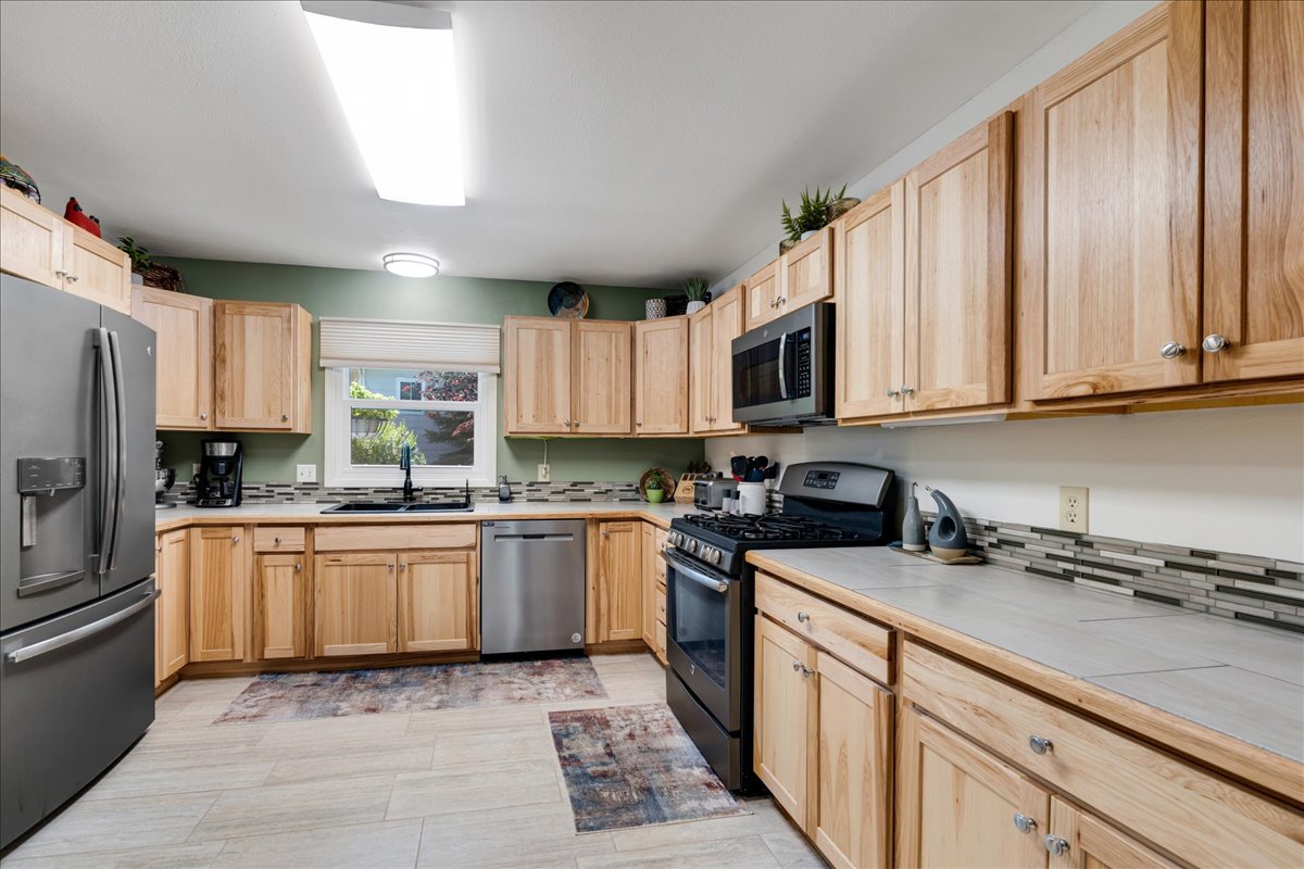 Great Falls, Montana 59404, United States, 4 Bedrooms Bedrooms, ,3 BathroomsBathrooms,Residential,Active,211192