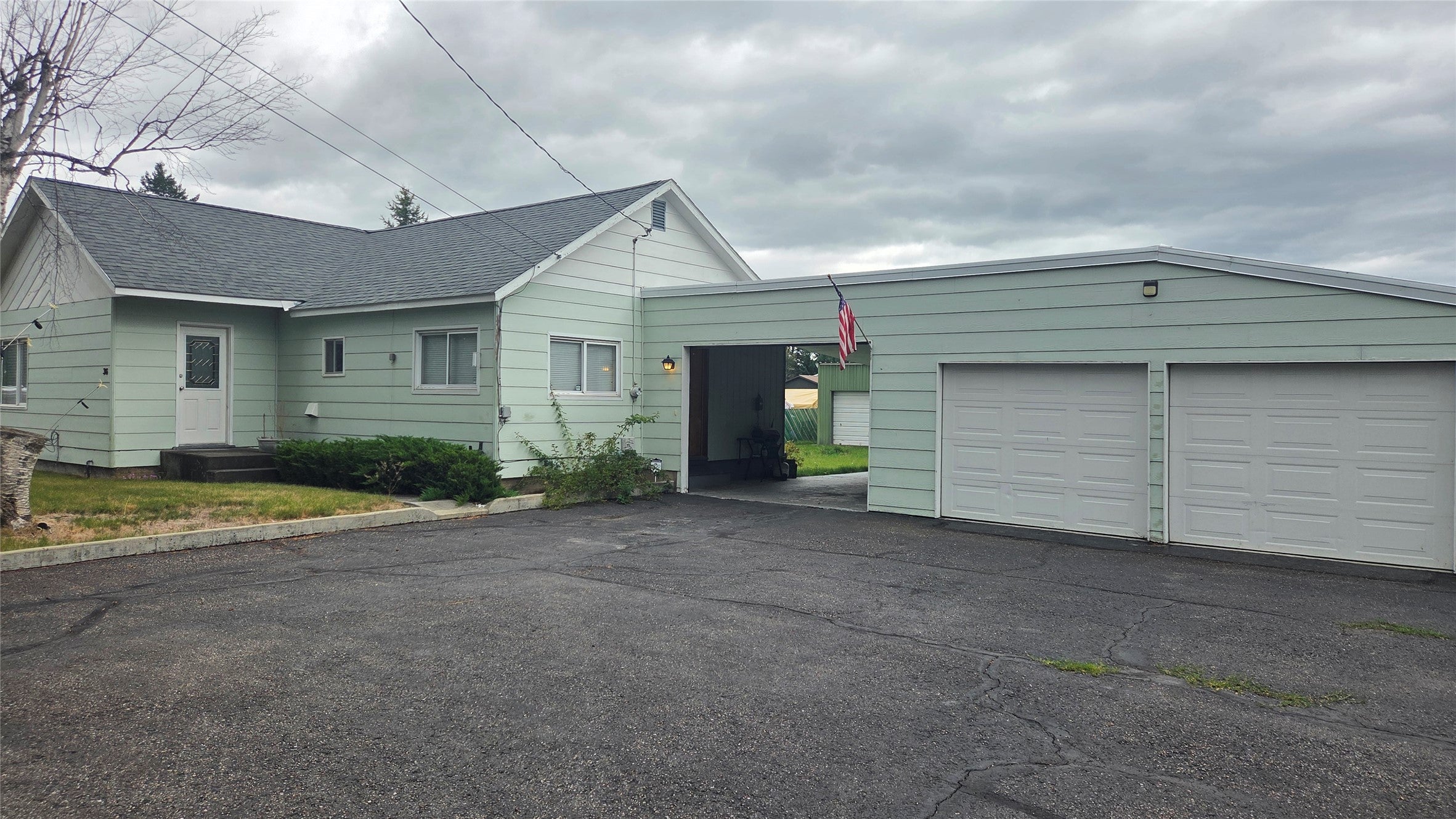 36 Willow Drive
