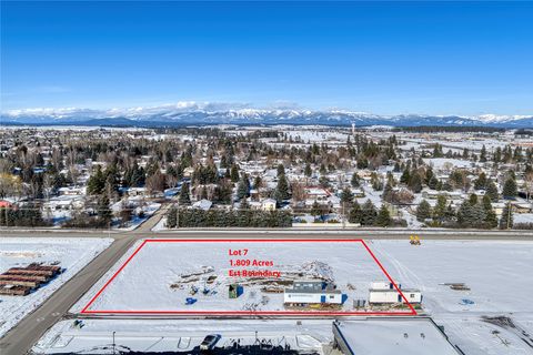 Photo of 140 Timberwolf Parkway, Kalispell, MT 59901 (MLS # 30067546)