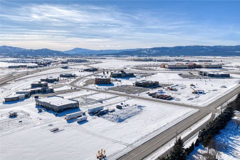 Tiny photo for 140 Timberwolf Parkway, Kalispell, MT 59901 (MLS # 30067546)