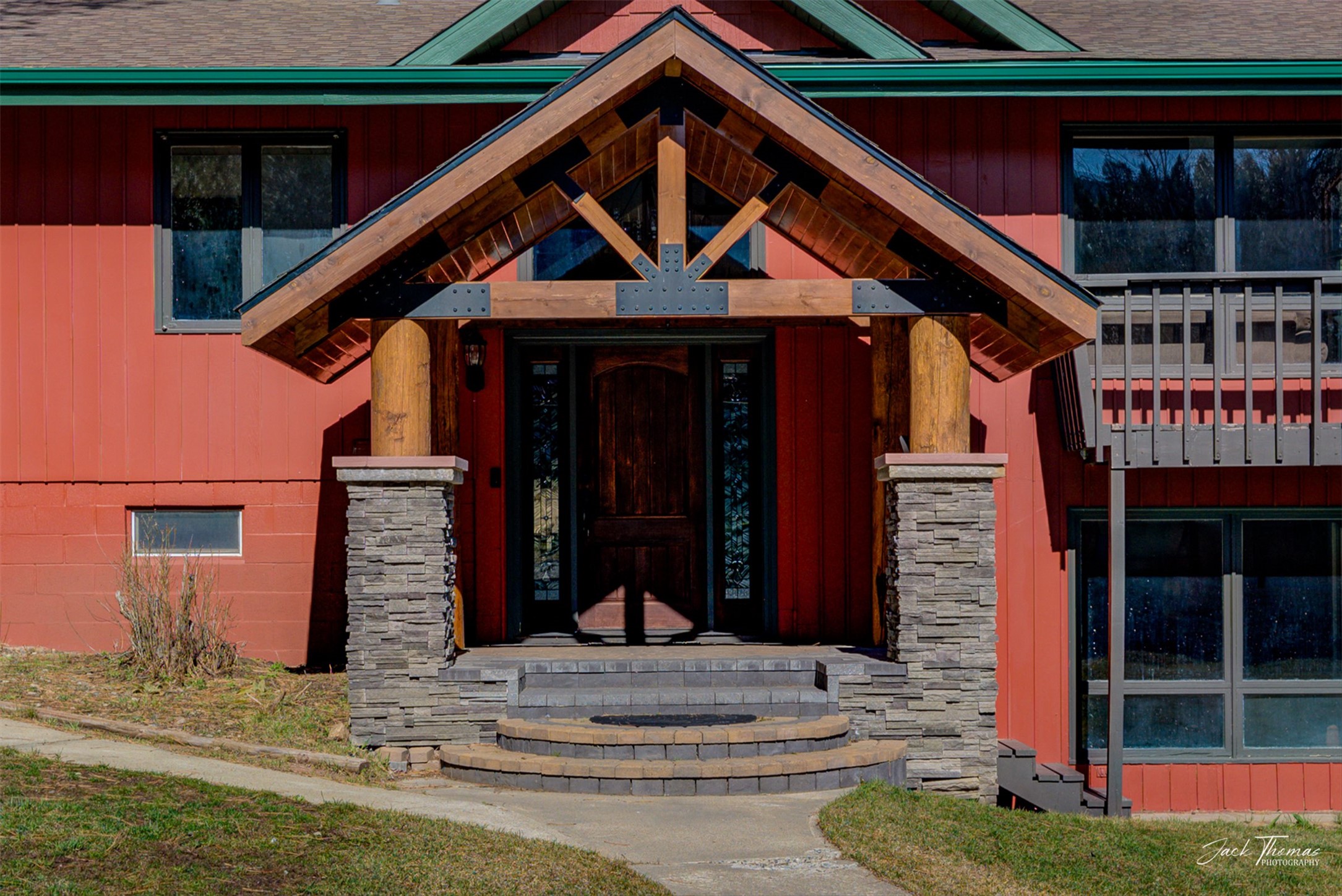 60 Pinecrest Road