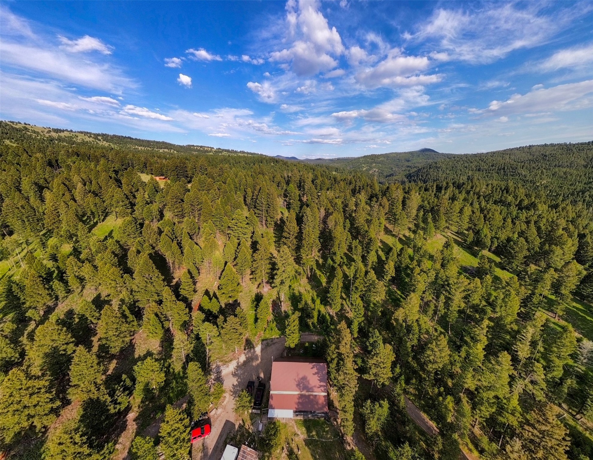 912 Muskrat Road