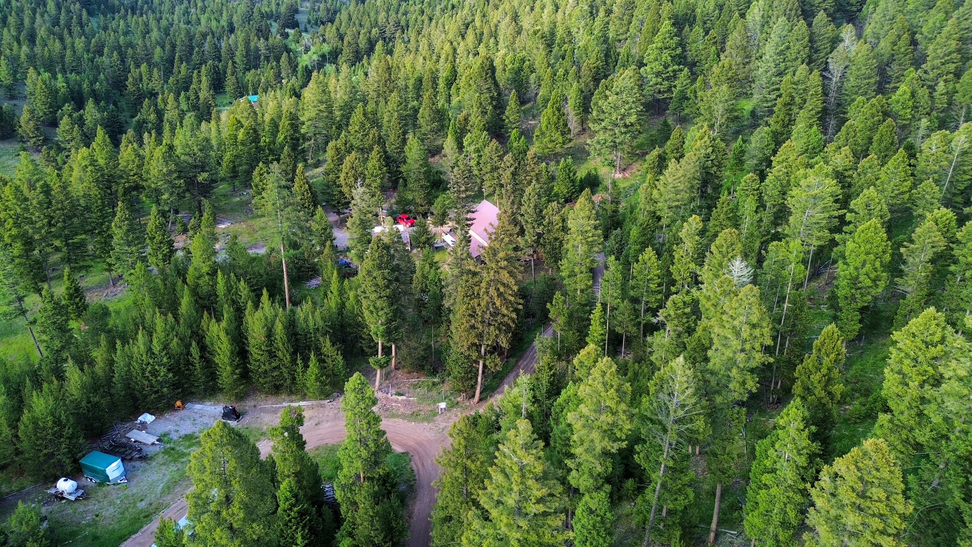 912 Muskrat Road