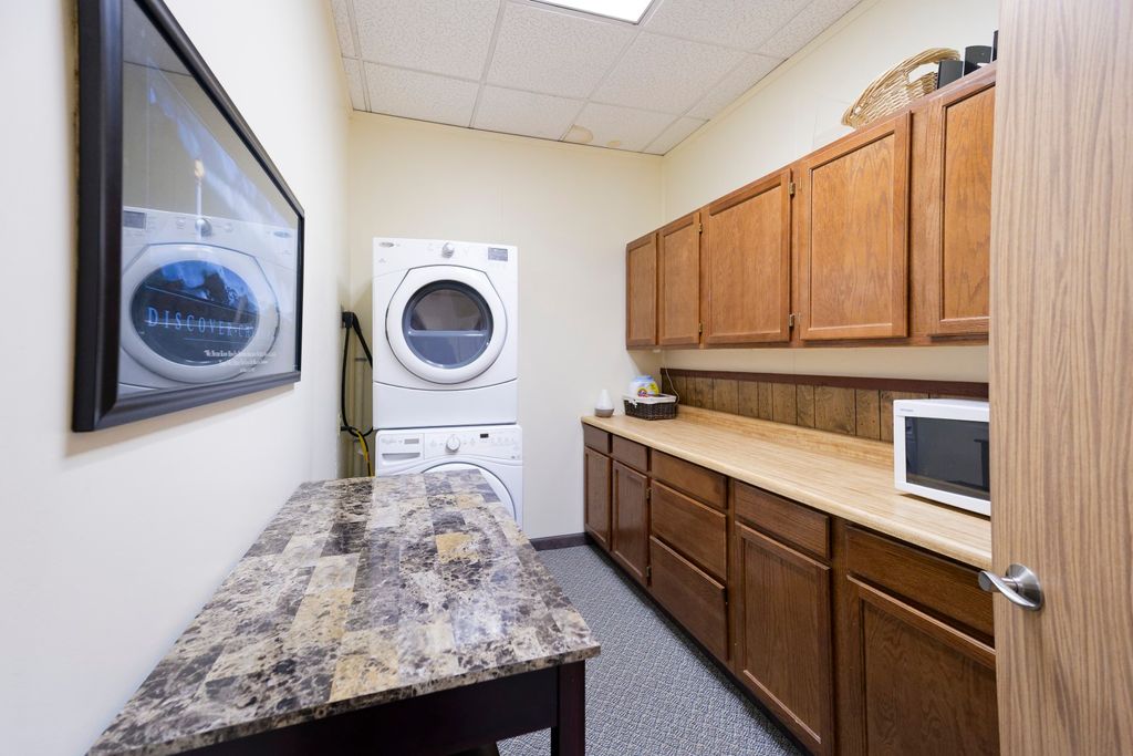 Photo of 800 W Platinum Street #Suite 2, Butte, MT 59701 (MLS # 30064371)