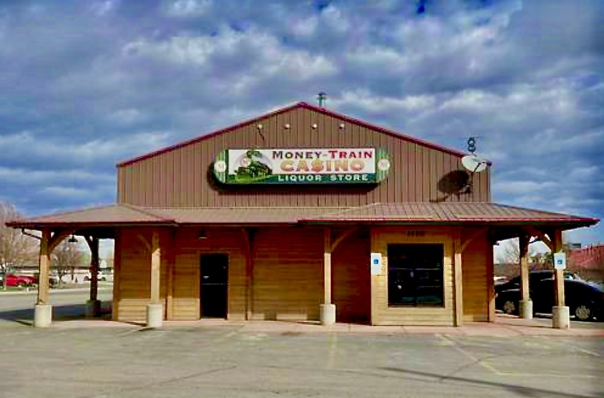 Photo 1 of 32 — 1110 W Custer Avenue, Helena, MT 59602