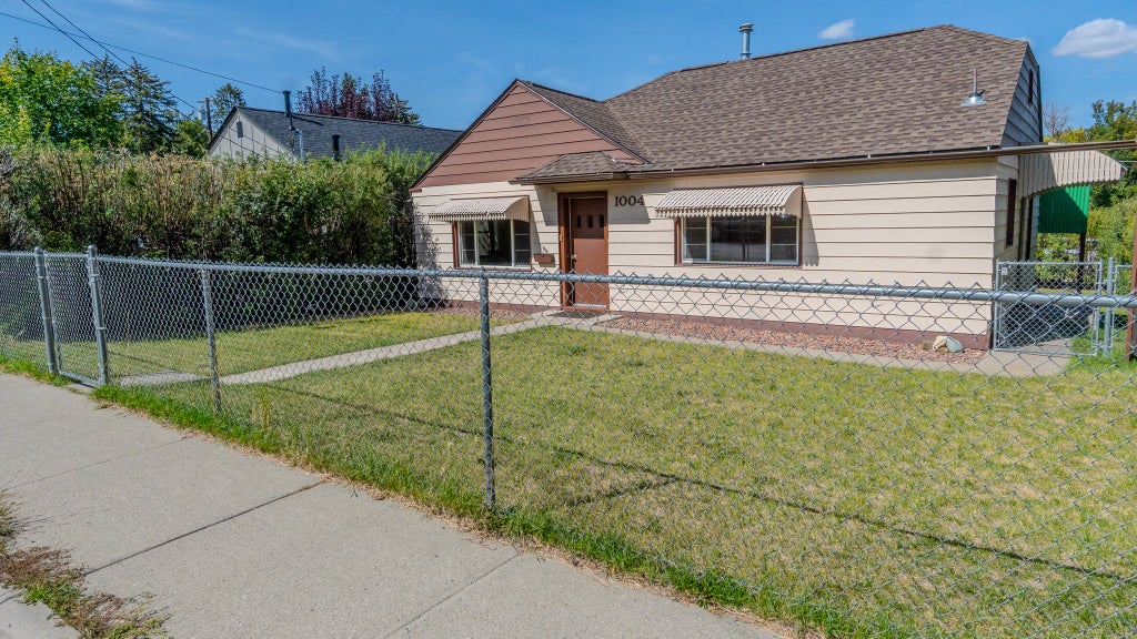 Photo of 1004 12th Avenue, Helena, MT 59601 (MLS # 30078343)