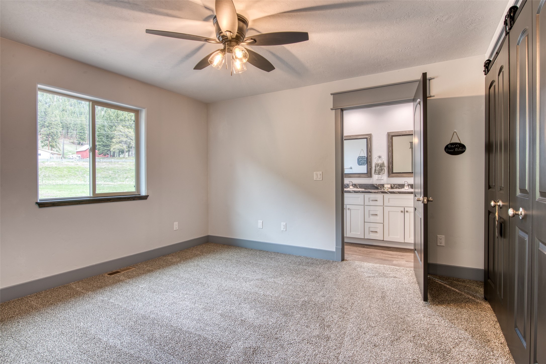 Alberton, Montana 59820, United States, 3 Bedrooms Bedrooms, ,2 BathroomsBathrooms,Residential,Pending,65359