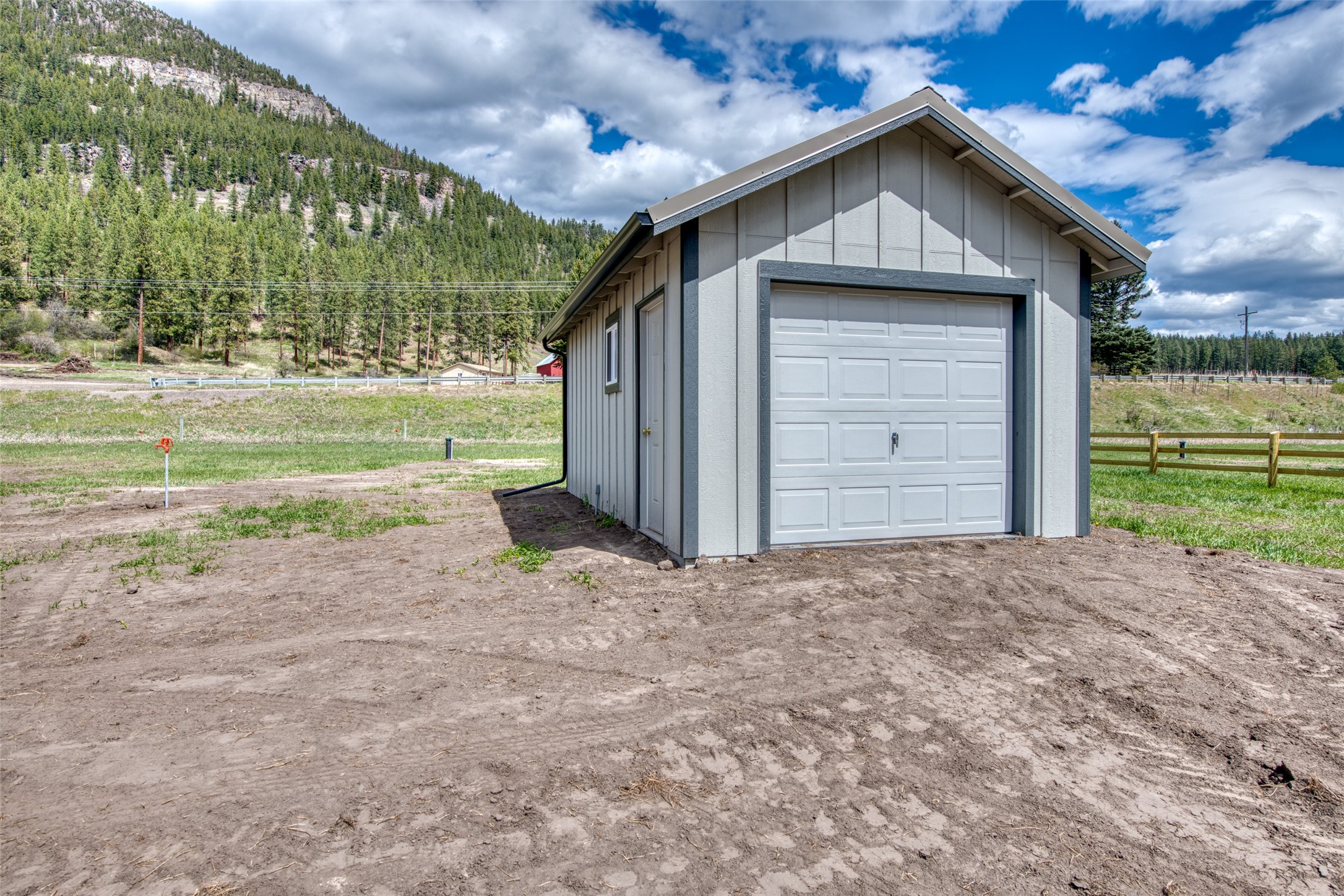 Alberton, Montana 59820, United States, 3 Bedrooms Bedrooms, ,2 BathroomsBathrooms,Residential,Pending,65359