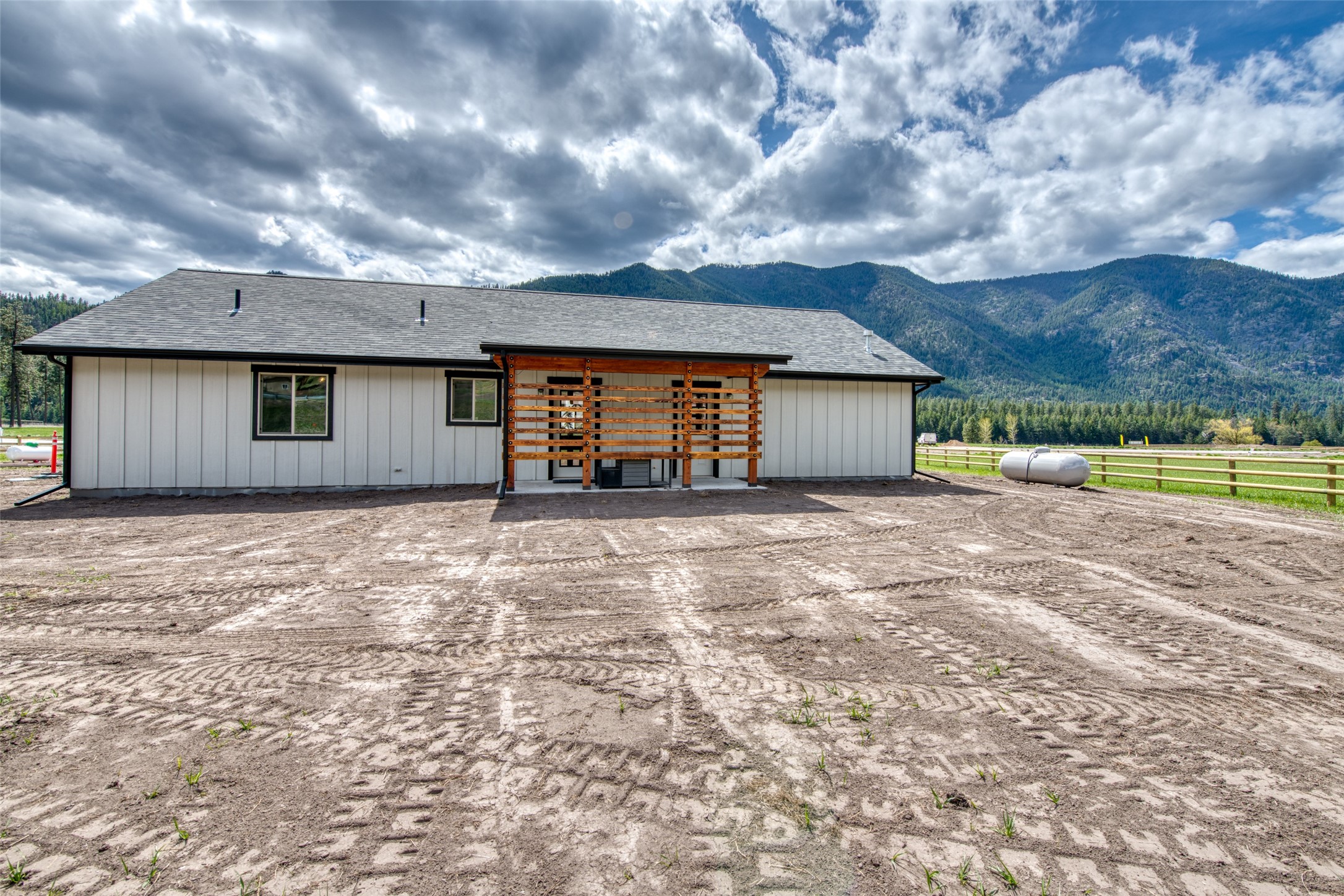 Alberton, Montana 59820, United States, 3 Bedrooms Bedrooms, ,2 BathroomsBathrooms,Residential,Pending,65359