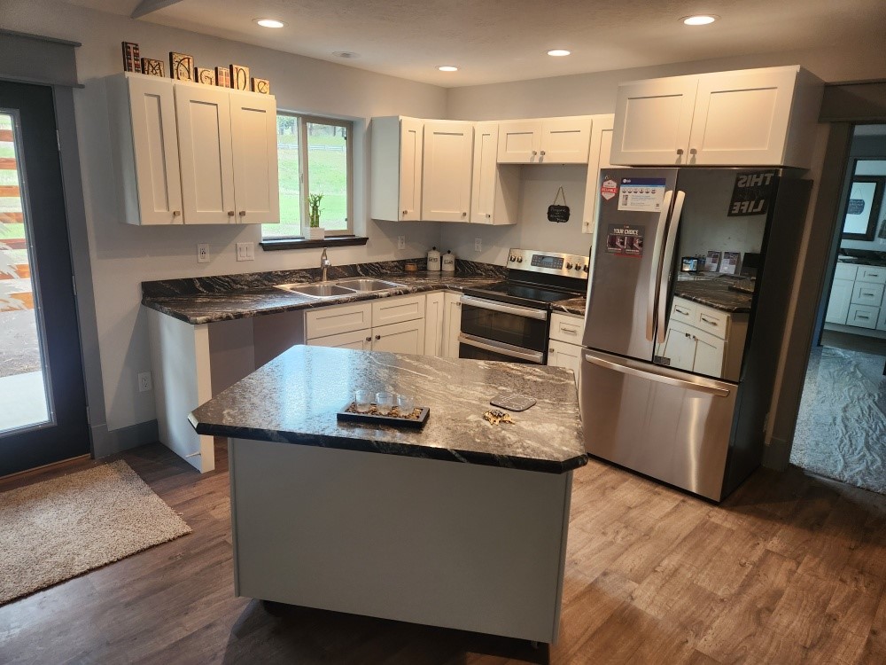 Alberton, Montana 59820, United States, 3 Bedrooms Bedrooms, ,2 BathroomsBathrooms,Residential,Pending,65359